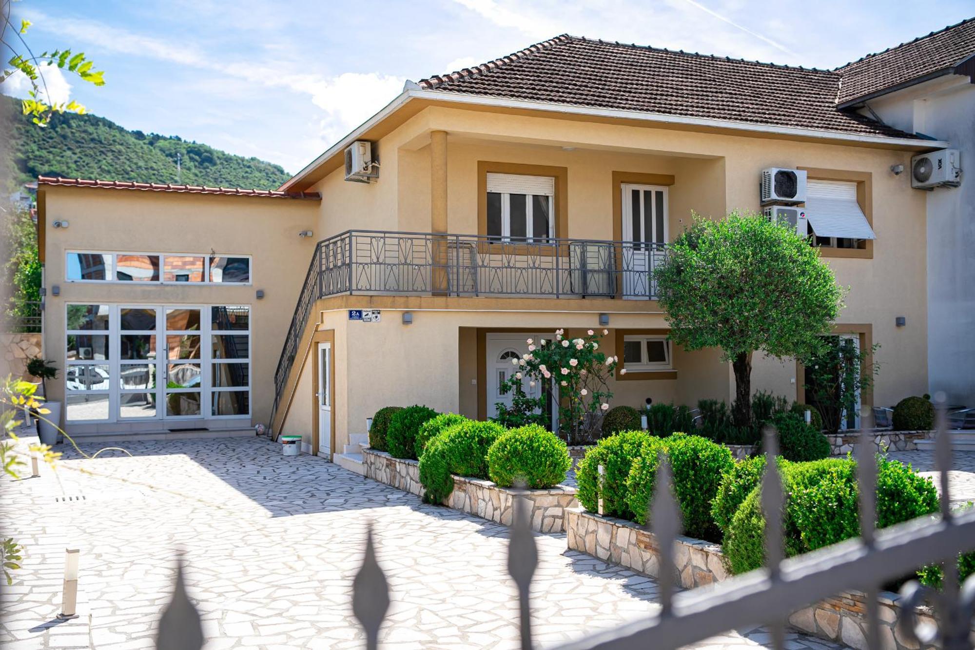 Raicevic Residence Тиват Екстер'єр фото